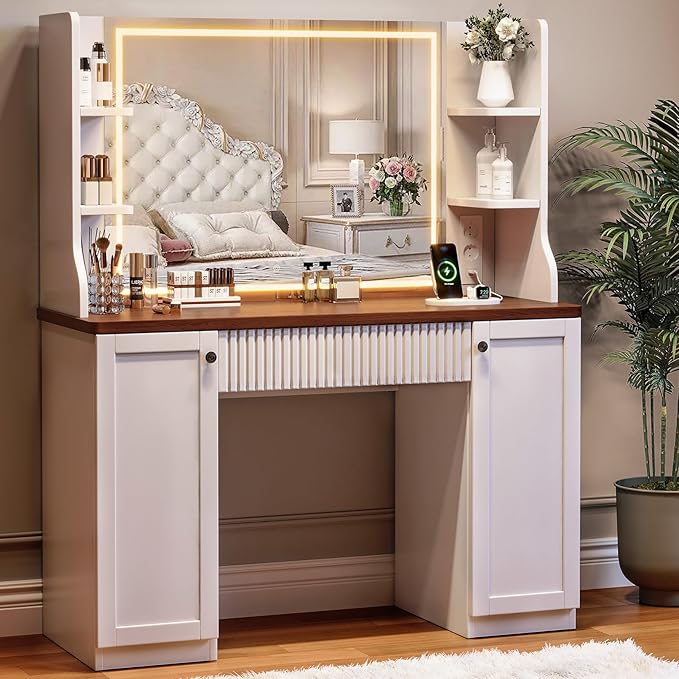 makeup vanity desk sounds like a sleek, elegant retro design